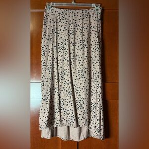 Abercrombie & Fitch Black and Tan Dot Print Skirt With Slit Size Medium